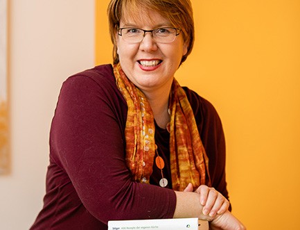 Dr. Claudia Nichterl
